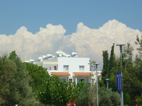 I love clouds.JPG P1040062